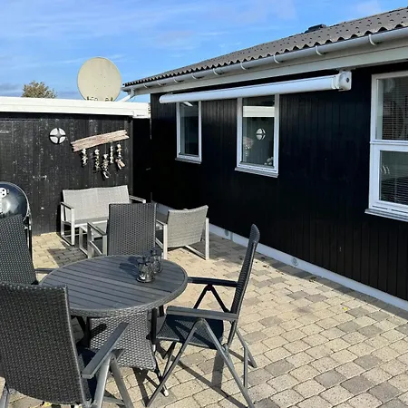 Seaside With Ocean View At Flovt Prázdninový dům